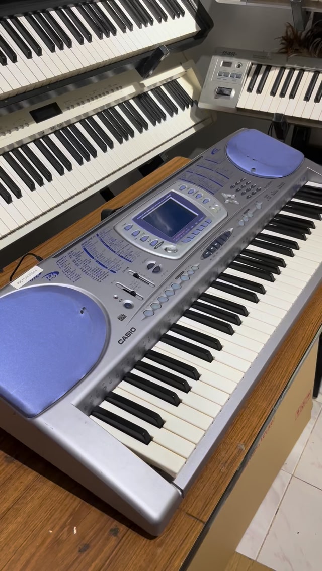 Casio LK-526 Portable Piano Keyboard Organ 2022 Japan Release Semi