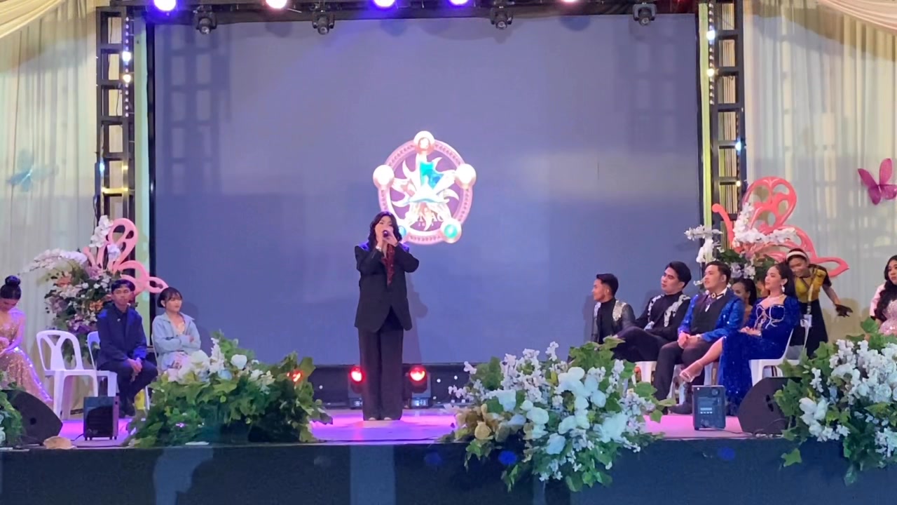 𝐒𝐈𝐍𝐆𝐈𝐍𝐆 𝐒𝐎𝐋𝐎 | 𝐂𝐄𝐧𝐂𝐒 𝐏𝐡𝐨𝐞𝐧𝐢𝐱 𝐅𝐔𝐋𝐋 𝐏𝐄𝐑𝐅𝐎𝐑𝐌𝐀𝐍𝐂𝐄 The spotlight. The voice ...