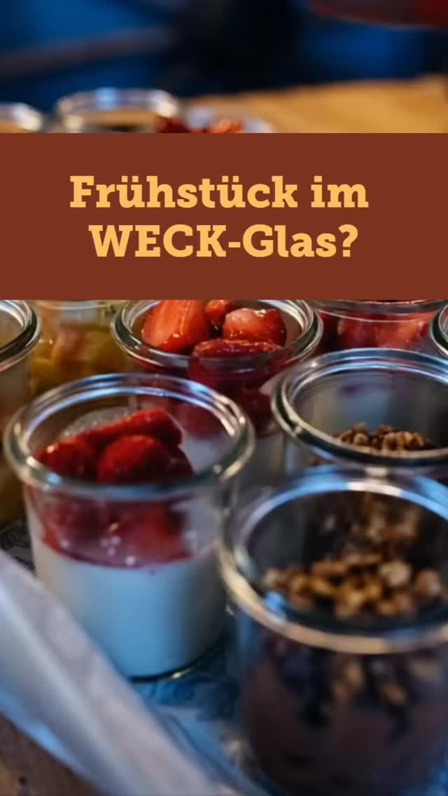 Guten Morgen! ☀️🥣, Ob Uni, Büro oder gemütlich daheim, mit Frühstück im WECK‑Glas startest du stilvoll, lecker und ganz ohne Stress in den Tag., Lust auf Abwechslung?, Hier kommen unsere drei