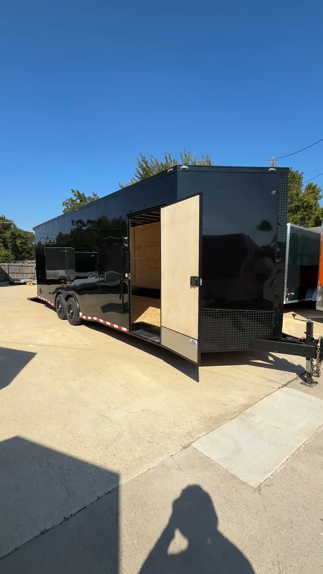 2025 New 8.5x24 TA3 Screwless Enclosed Trailer | Blackout | Spoiler ...