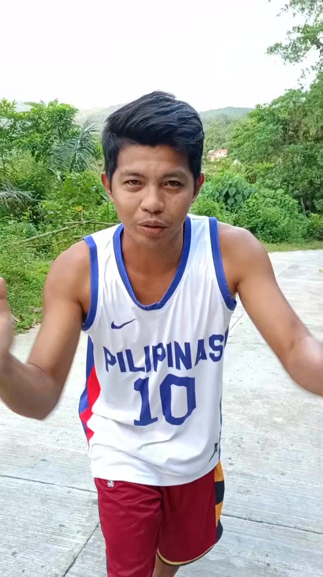 Tama na ang awayan bati bati na isang araw lang naman ang election😊 ...