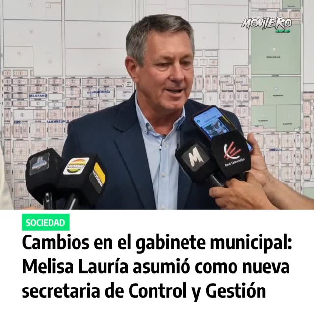 Esta mañana el Intendente Ruben Rach tomó juramento a la contadora ...