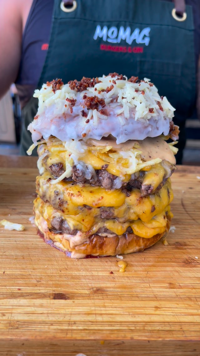 MOMAG Burgers & Gin added a new... - MOMAG Burgers & Gin