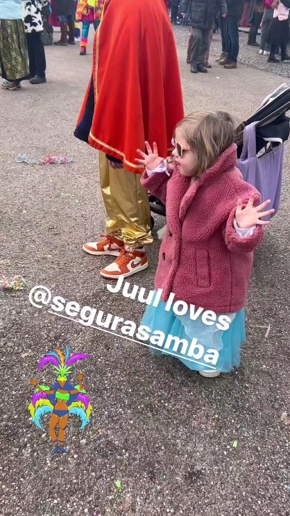 juul pods costume Two seasons in our colours. For ever in our hearts 🫶 Thank you, Juul! 🇨🇿🙏 Geek Bar Pulse X elf bar vape Color:Gunmetal Camo
