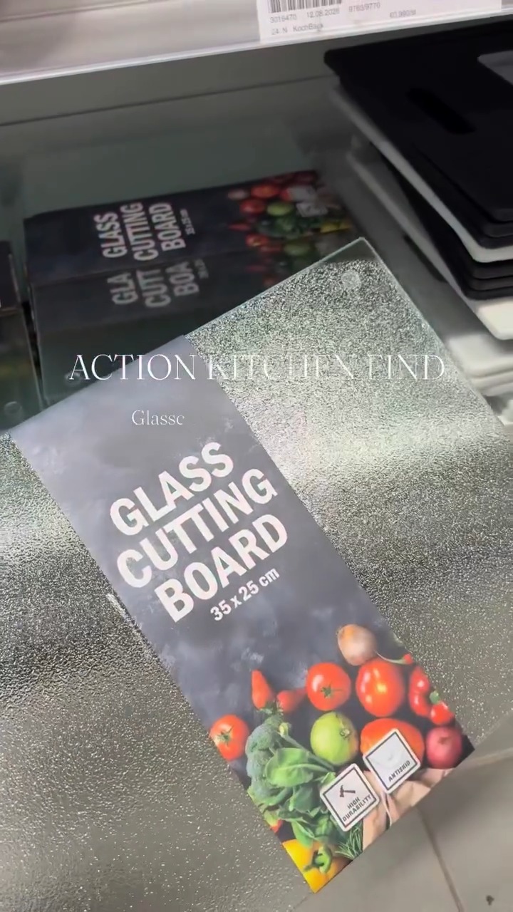 Non toxic finds🤍 action.deutschland Ich habe meine Plastik-Schneidebretter aus hygienischen Gründen gegen ein Glas-Schneidebrett ausgetauscht & bin bei action.deutschland fündig geworden & das nur für