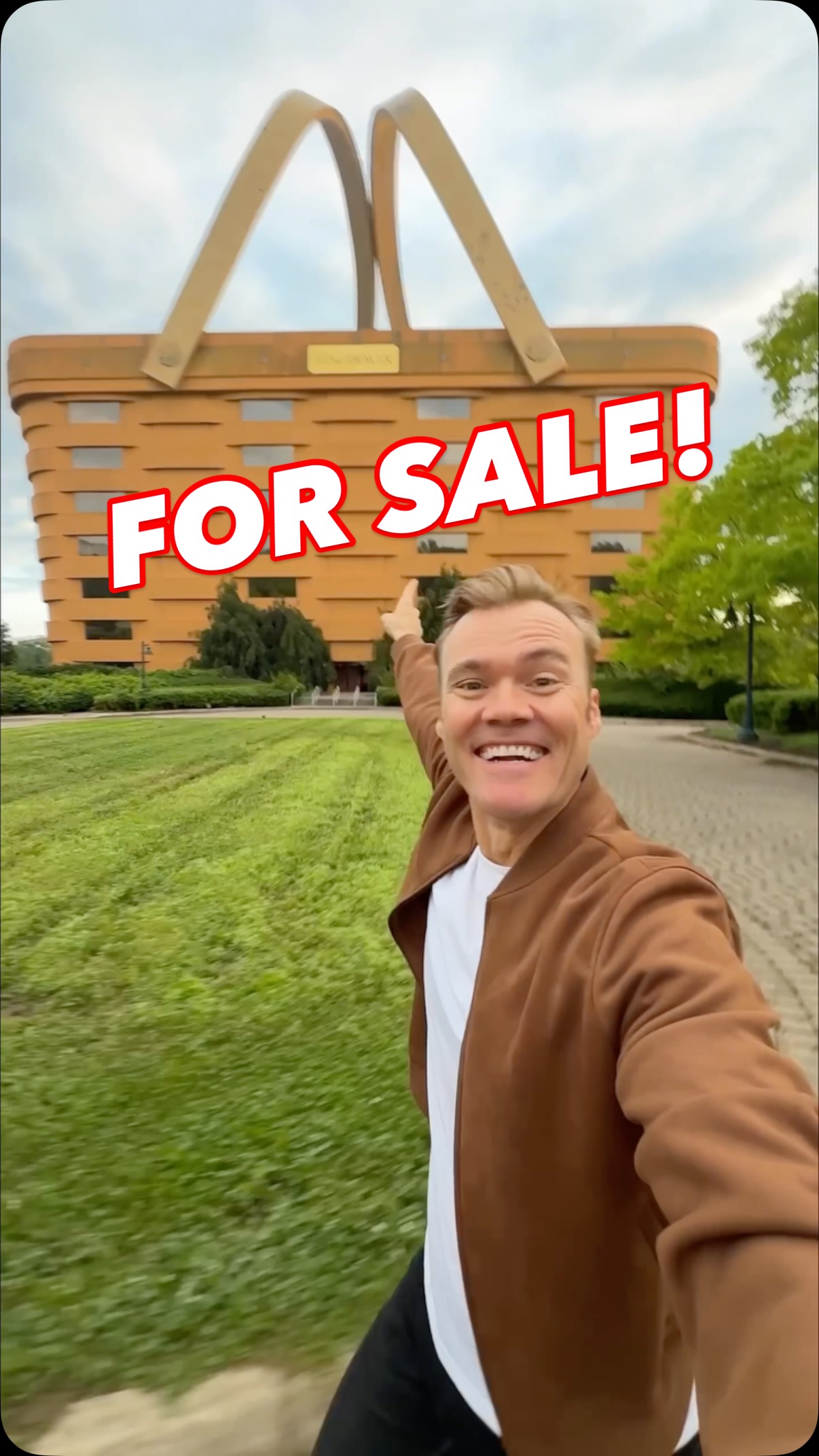 🧺💰The world's most famous basket is FOR SALE! Step inside the