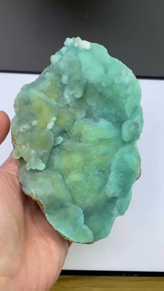 Smithsonite Yanga Koubenza, Rep. of Congo Size: 13.3 cm Price: $140 ...