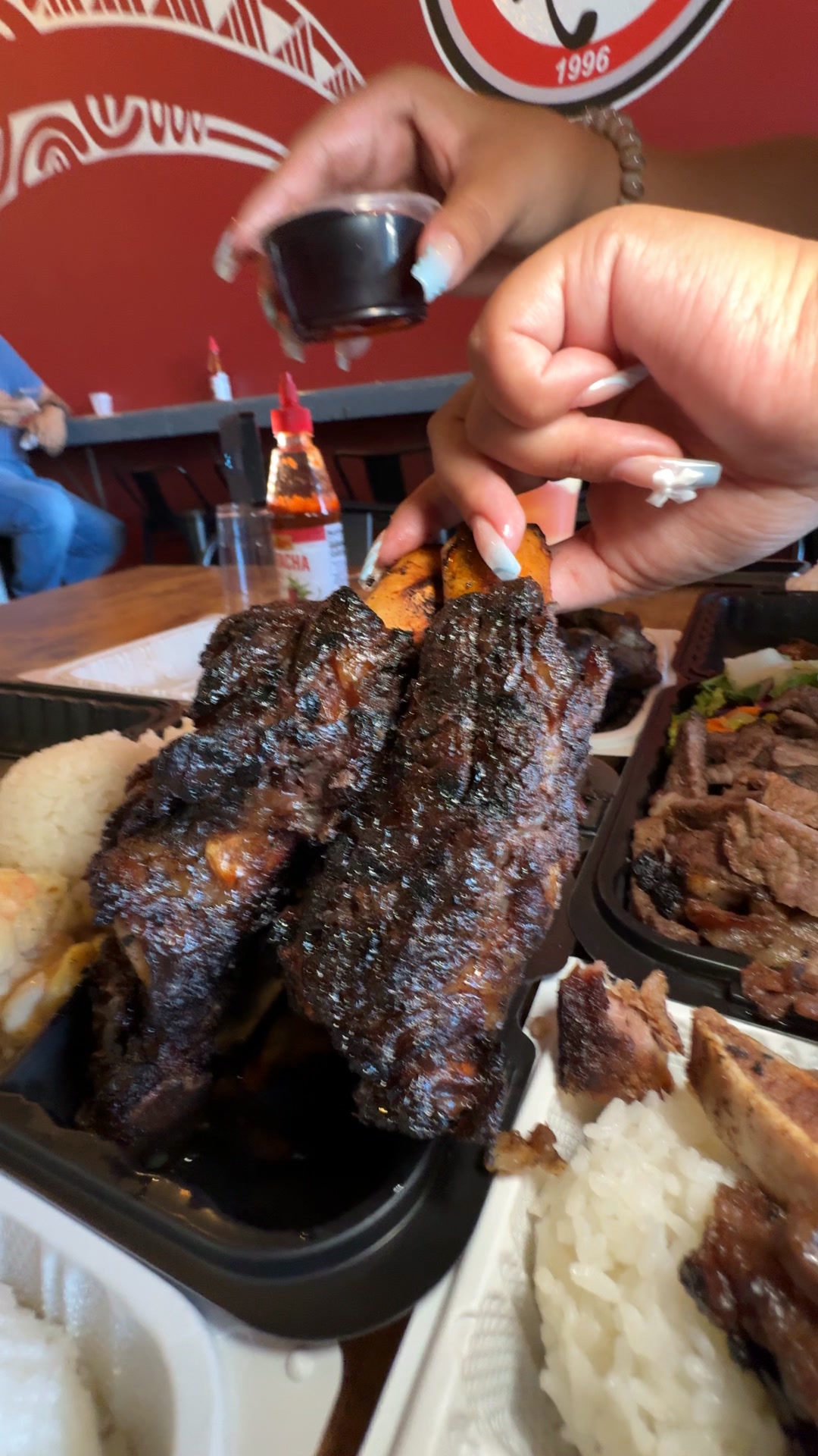JUICY BBQ BEEF RIBS!📍Matiki Island BBQ #beefribs #beef #bbq ...