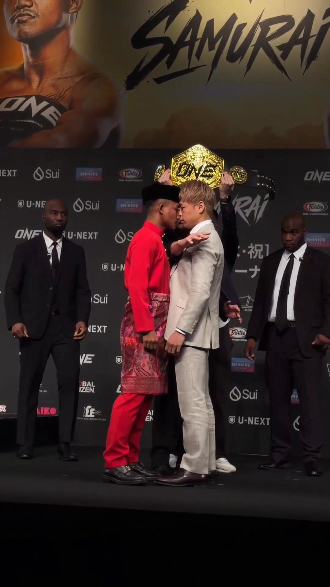 🇹🇭 Rodtang vs 🇯🇵 Takeru face off at the ONE Samurai 1 pre