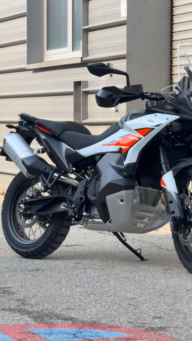 Get ready to chase the horizon with the ultra-capable KTM 790