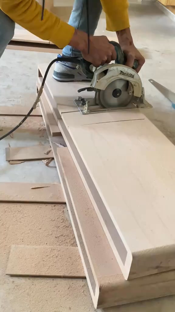 Cladding an iron ladder with solid wood #wood #carpenter-001 # ...