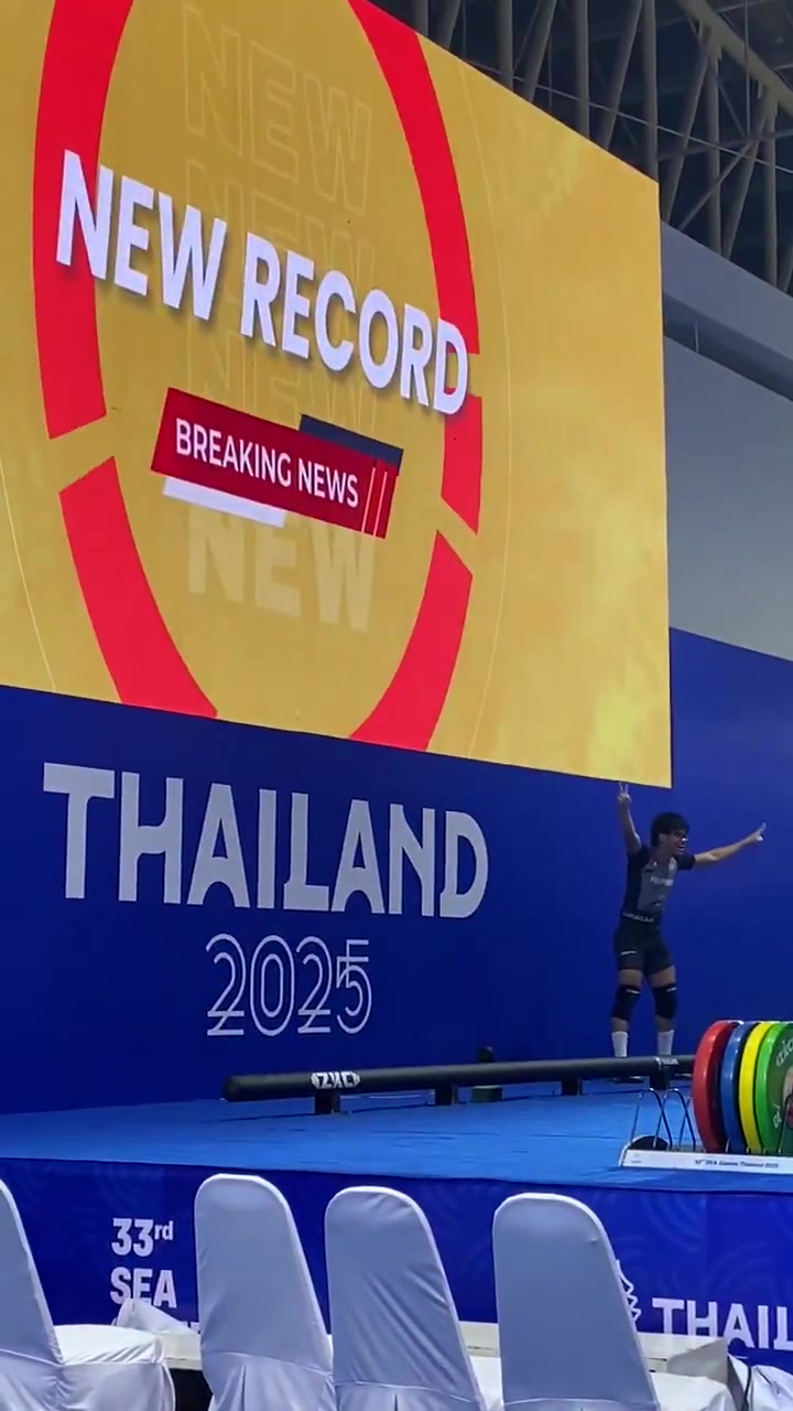 WATCH: Albert Ian Delos Santos reset his world junior record with a ...