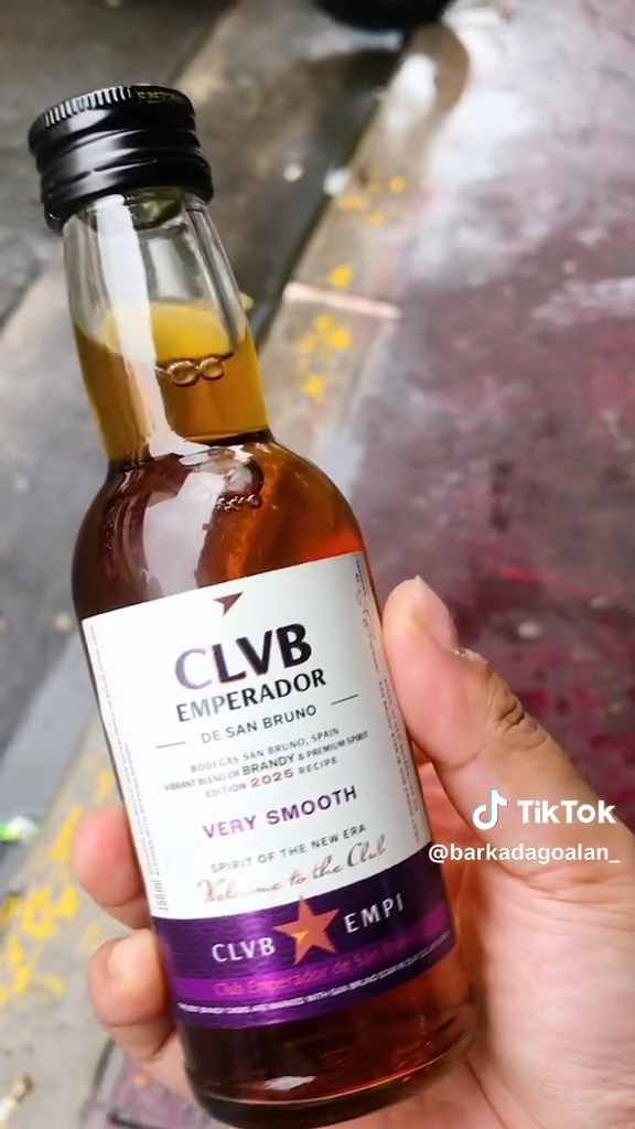 thank u sa free bottles, CLVB!! very smooth nga, just like how i want ...