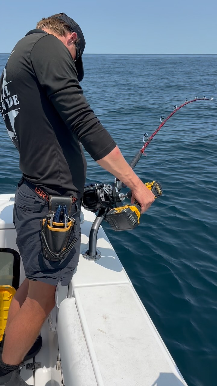 d wave fishing pole Amazon.com : Daiwa DWB50-B/F1102M D-Wave Saltwater Spinning Combo, 1 Bearing, 11' Length, 2Piece Rod, Medium Power, Fiberglass Blank Material : Sports & Outdoors Noa Store Upgraded Fishing Demmon hooks Wave Fiberglass Spinning Combos Model:Baitcast 701M