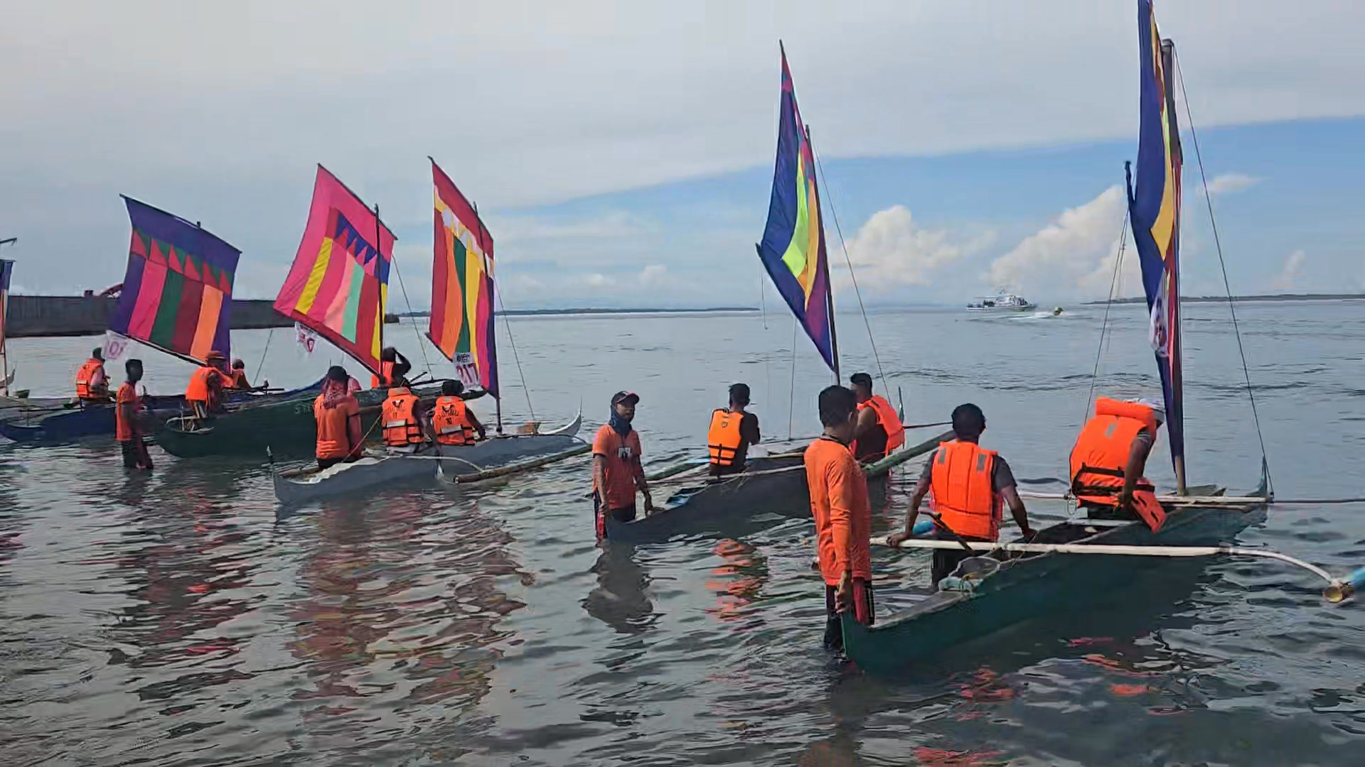 Vintas getting ready to race. During the Regatta De Zamboanga 2025 at ...