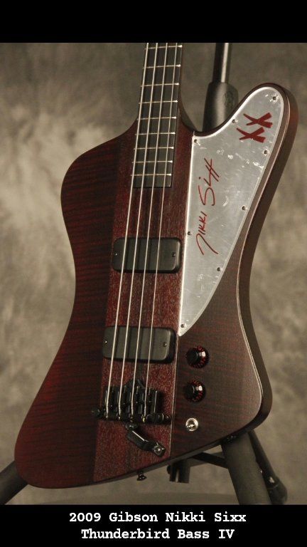 2009 Gibson Nikki Sixx Thunderbird Bass IV 🎸💥 . #motleycrue