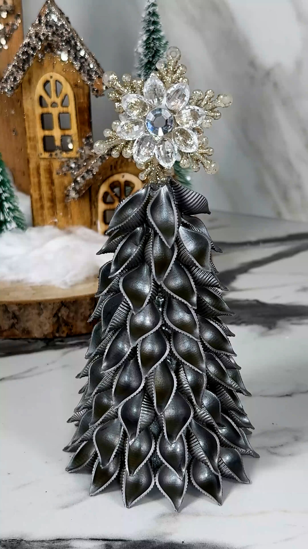 Christmas tree made of pasta 🎄🍝 | Beamish DIY | Facebook