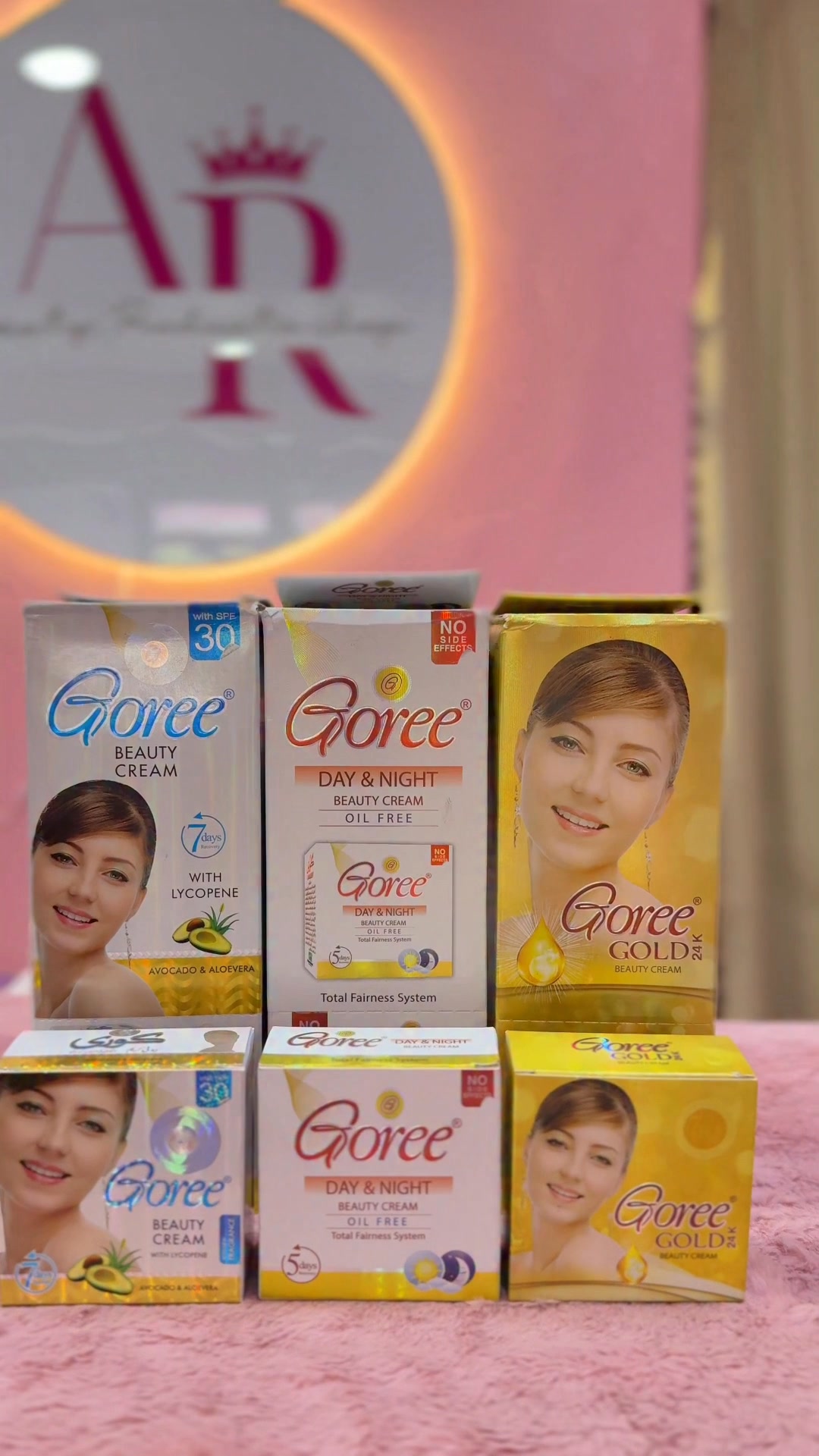 Goree Gold 24k Beauty Cream . A formula that reduces melasma and