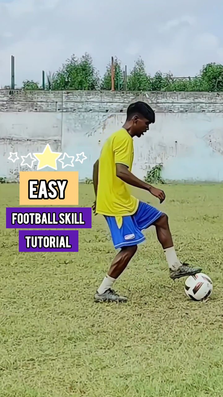 Easy football skill tutorial ⚽🥵 ️ #football #Skills #soccer #reels ...
