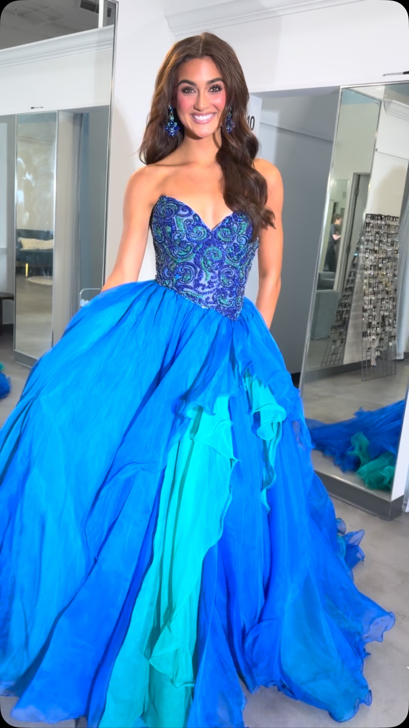 SHERRI HILL DEMI COUTURE 💙✨ This STUNNING Sherri Hill beauty is made to sparkle under the lights! 👑✨, ✨ Style #67013, ✨ Bright Royal/Jade, ✨ Size 6, ✨ IN STOCK NOW at Mia Bella, Looking for the 