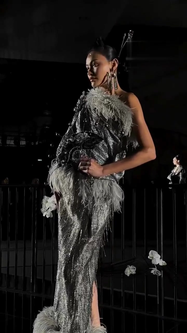 Gilternity, an everlasting radiance, Guo Pei S/S 2026 Couture Collection presented by Centrestage, absolutely fall in love with my dress, the elegance, the silhouette and craftsmanship. And the show was stunning and