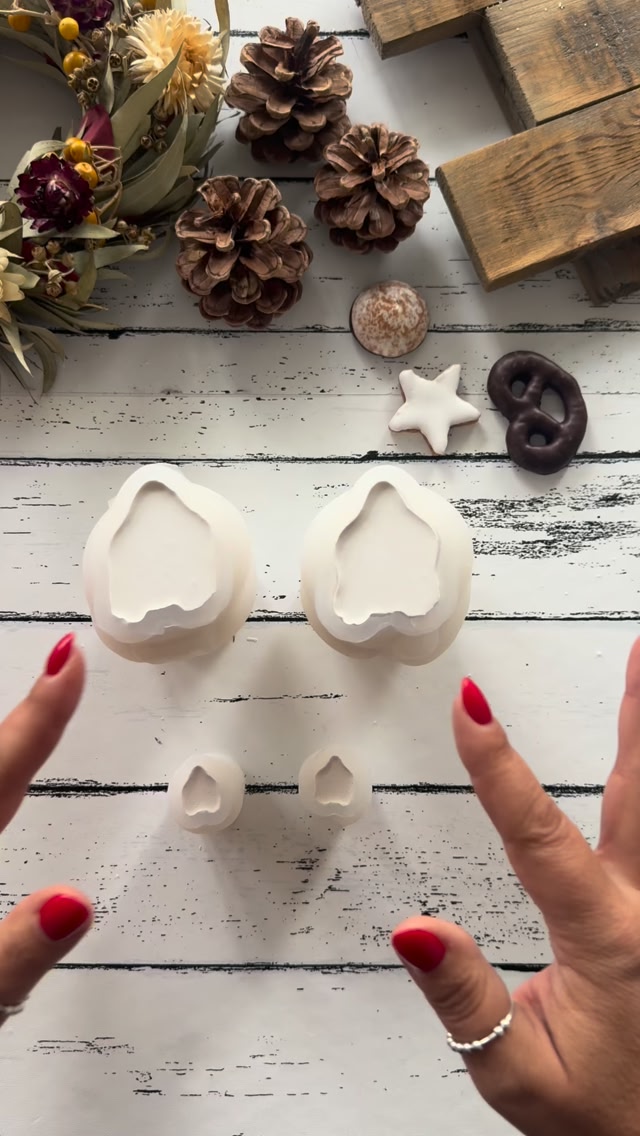 Kann man mit jeder Silikonform auch Kerzen gießen? ❤️, Ich hab ja bei den letzten Silikonformen schon erzählt, dass wir für die neue Winterkollektion oft das ganz weiche Silikon genommen haben –