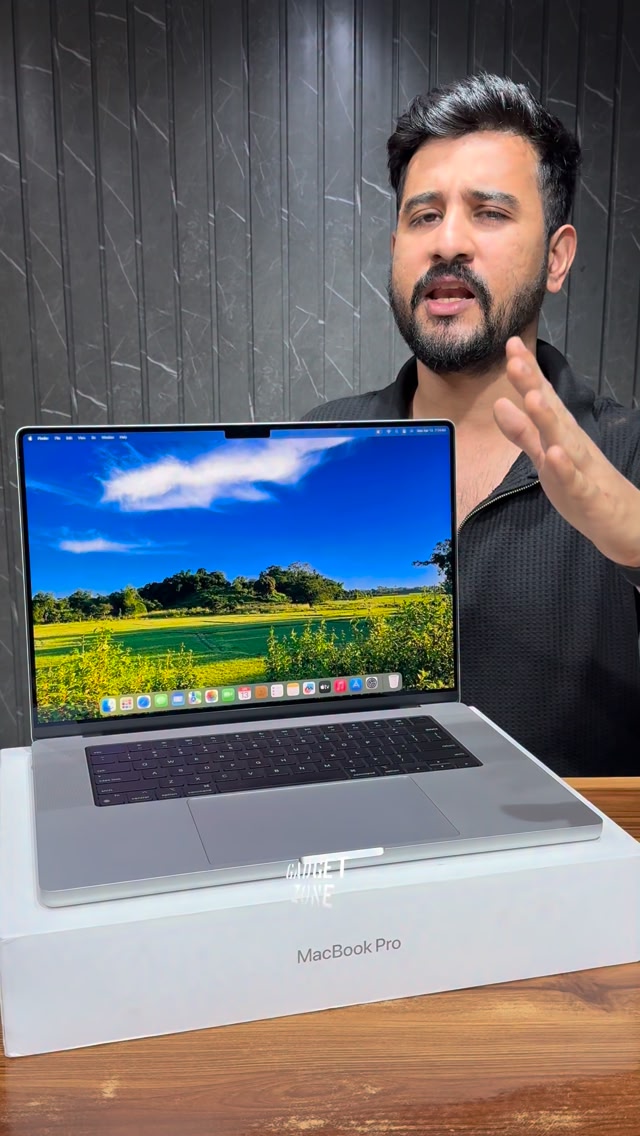 MacBook Pro 16