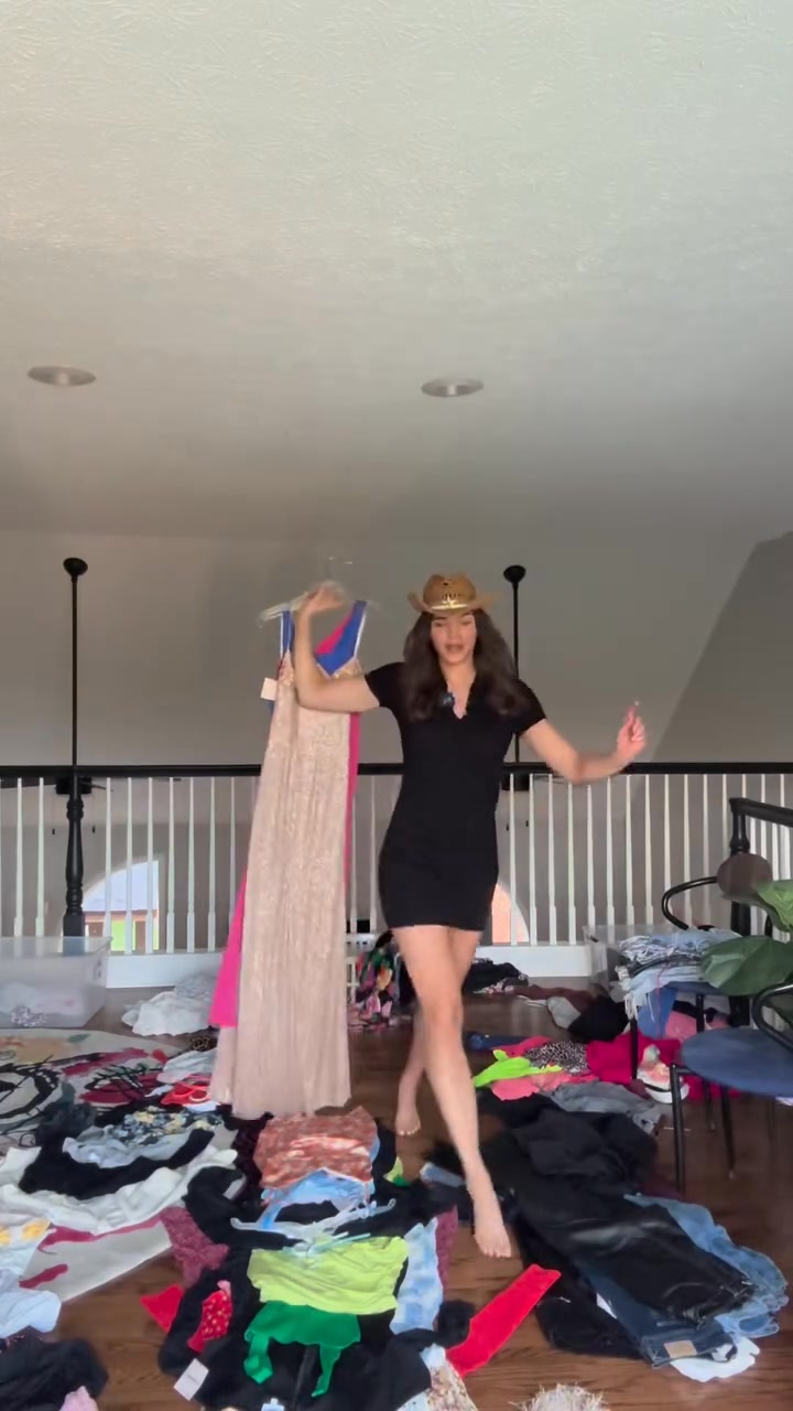 This is how I get my steps in 😂 | Lexlete | Facebook