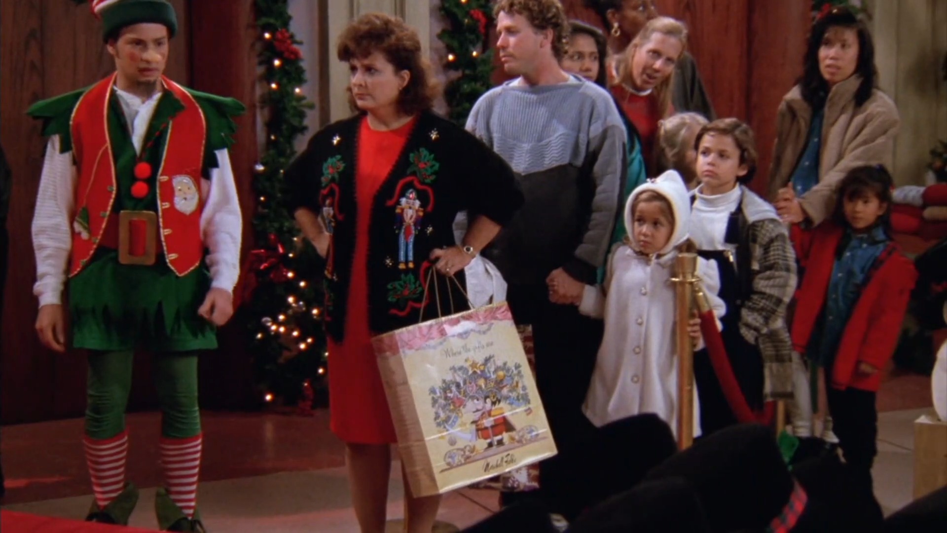 Step by Step S7E10P1 | When Lilly recognises JT as Santa in the mall ...