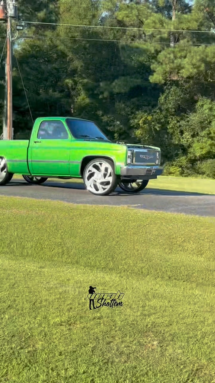 Clean ls swapped Chevy C10 shortbed tuckin a pair of @rucciwheels ...