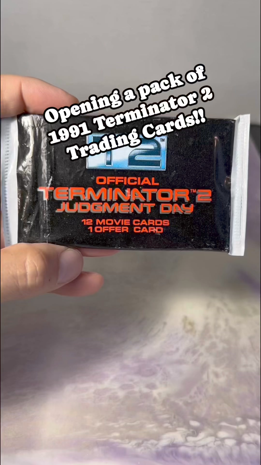 Ahh the Nostalgia! Opening a pack of 1991 Terminator 2 Trading