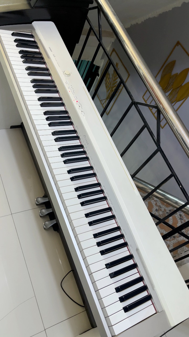 Casio Privia PX-130 Digital piano🎹 White with stand 220v from
