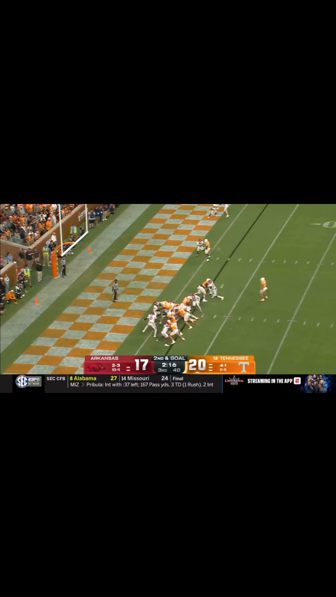 Peyton Lewis with the Vols touchdown. Tennessee now leads Arkansas 27 ...