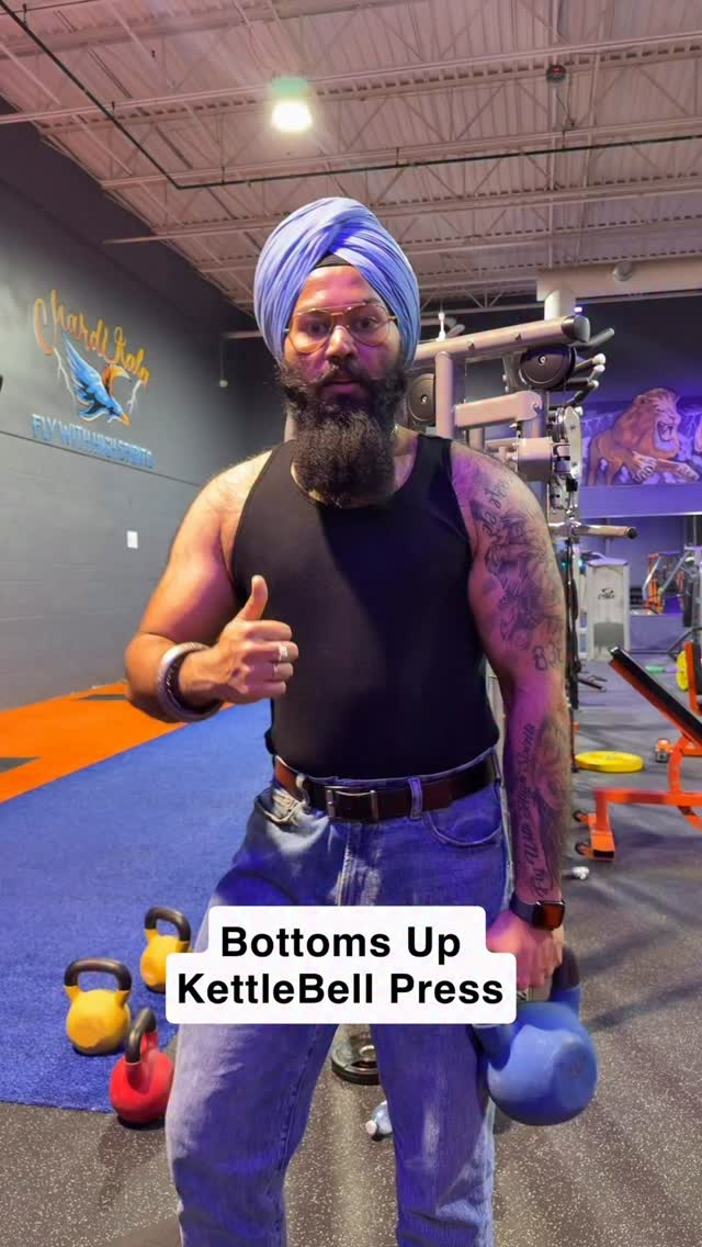Bottoms-Up Kettlebell Press 🏋️‍♂️🔥 This is one of the best shoulder ...