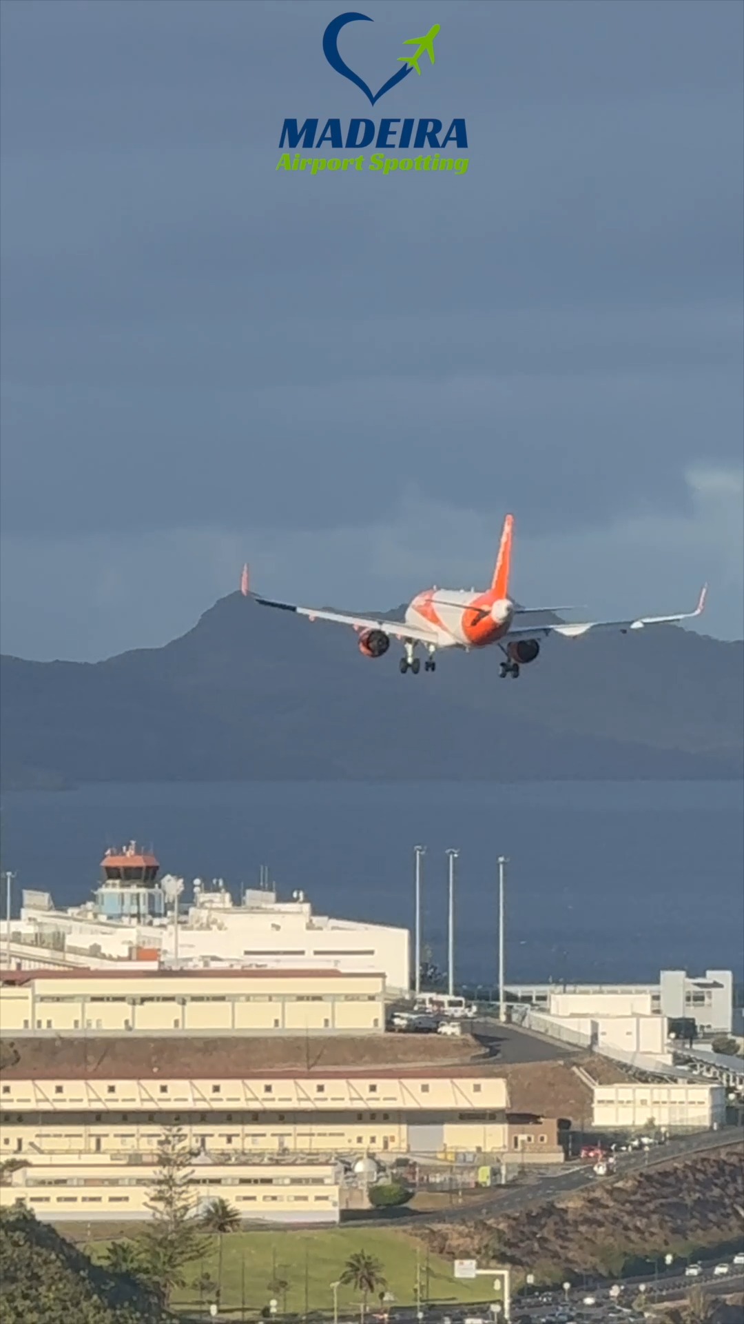 Easyjet back view landing at Madeira Airport #madeira #airport #easyjet ...