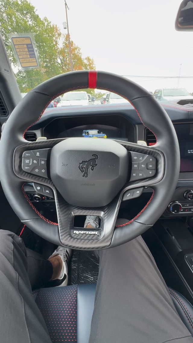 Listen to our 2025 #Ford Bronco Raptor🔵 #FordBronco #Bronco #Raptor # ...