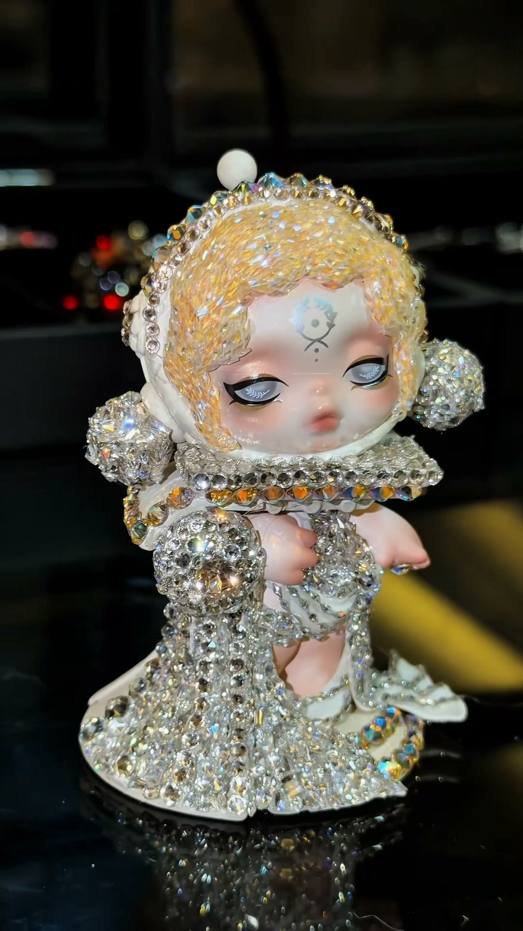 POP MART US - SKULLPANDA Crystal Collection Release Update