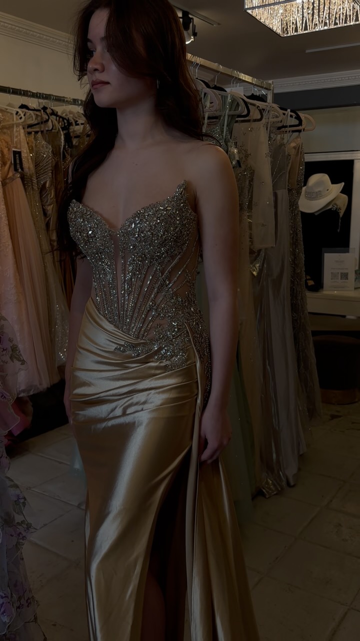 Sending all the good vibes to Eliana Chin ✨ as she represents ALASKA at Nationals in Little Rock, Arkansas 🤍 We couldn’t be more proud. Shine bright lovely! Eliana Chin , •, ✨Love this gown? Send us a 