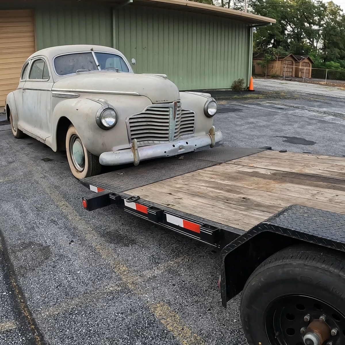 1941 Buick Special straight 8 sitting since the late 80s - NNKH