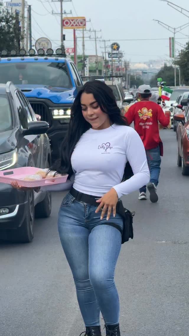Lady Pays