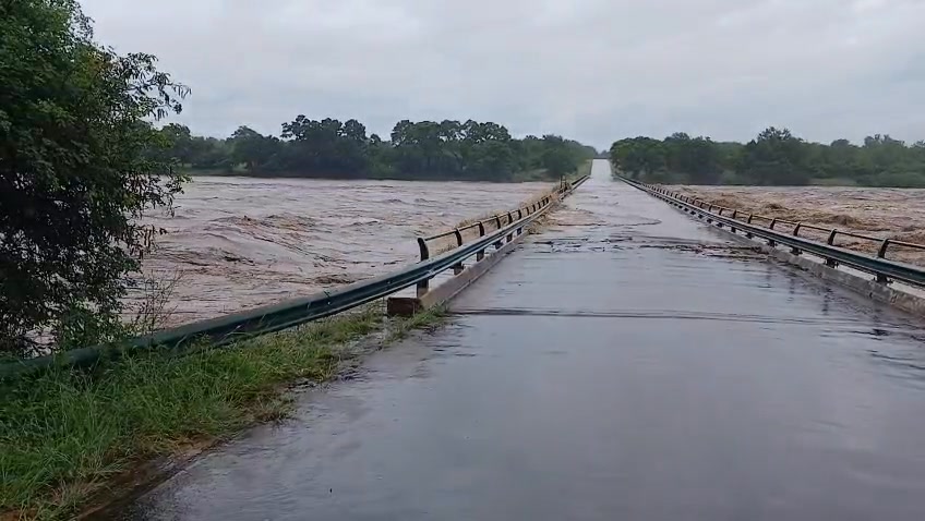 Water levels continue to rise, now covering the Letaba bridge as heavy ...