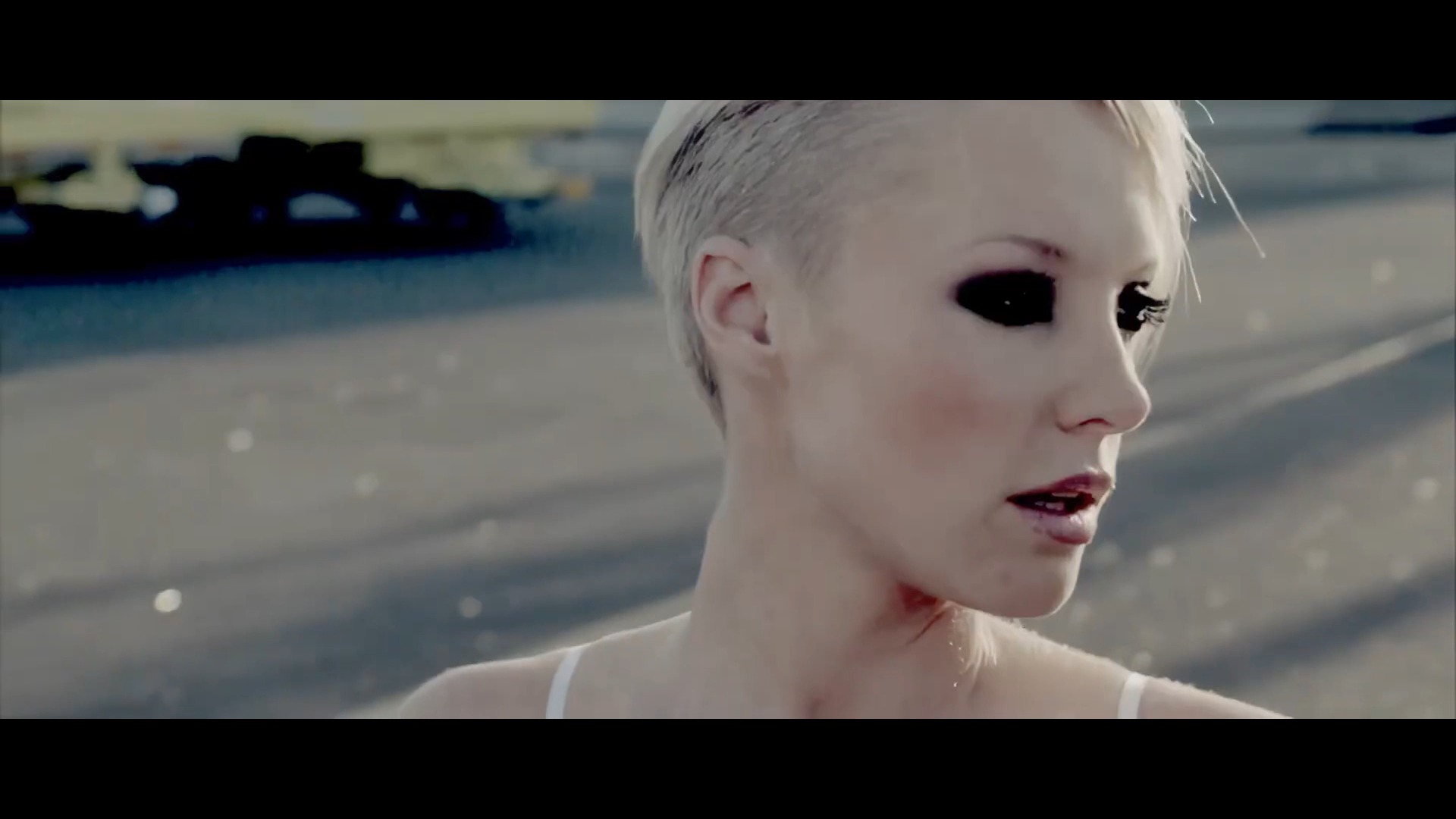 Dash Berlin feat. Emma Hewitt - Waiting