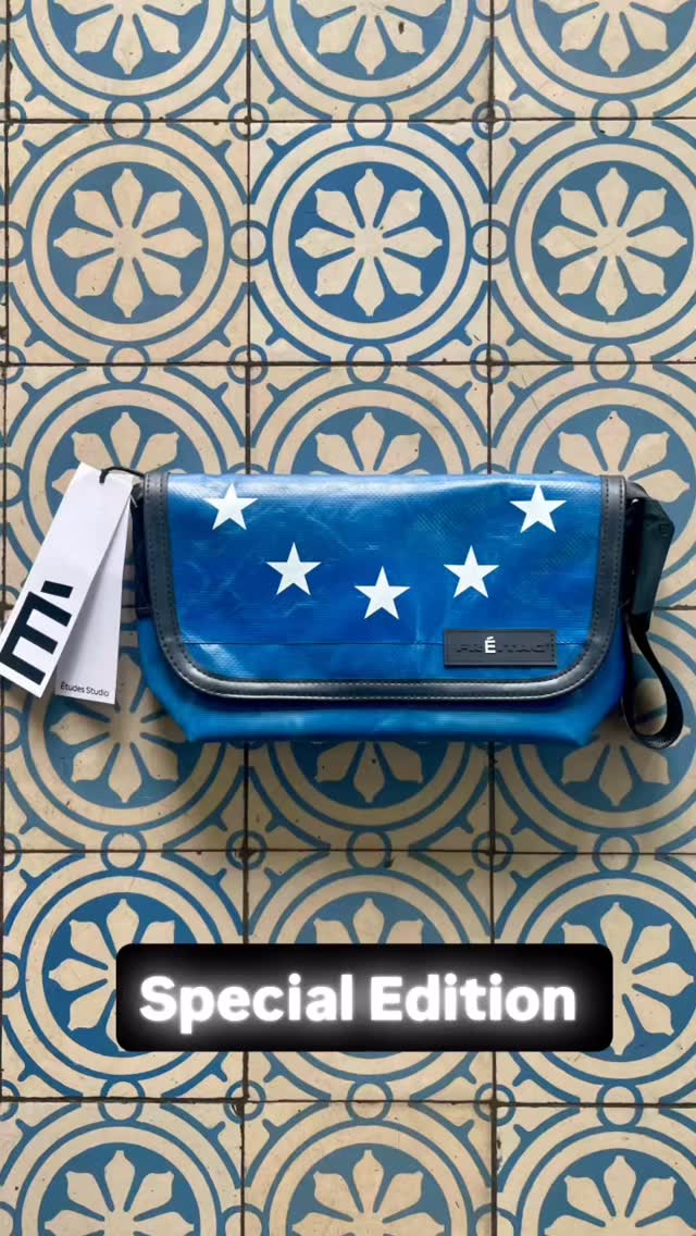 Is it a sailor bag, backpack, or handbag? It's definitely the