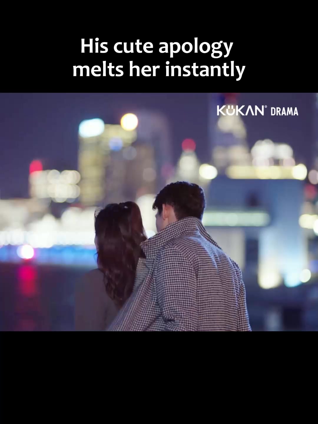 Bossy boyfriend’s cute apology makes her instantly forgive 男友背后抱抱撒娇认错，她 ...