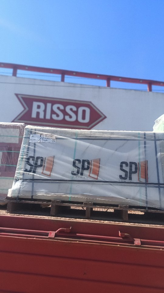 Risso - Cerámicos y Materiales para la Construcción | Berisso