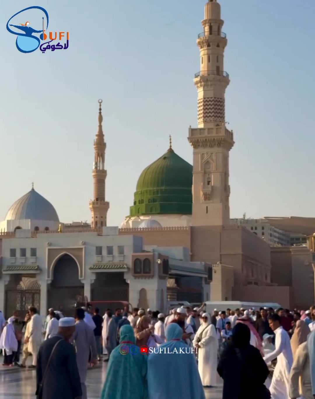 لَوْلَاكَ لَمَا خَلَقْتُ الْأَفْلَاكَ (معنيٰ: اي محبوب ﷺ! جيڪڏهن تون نه ...