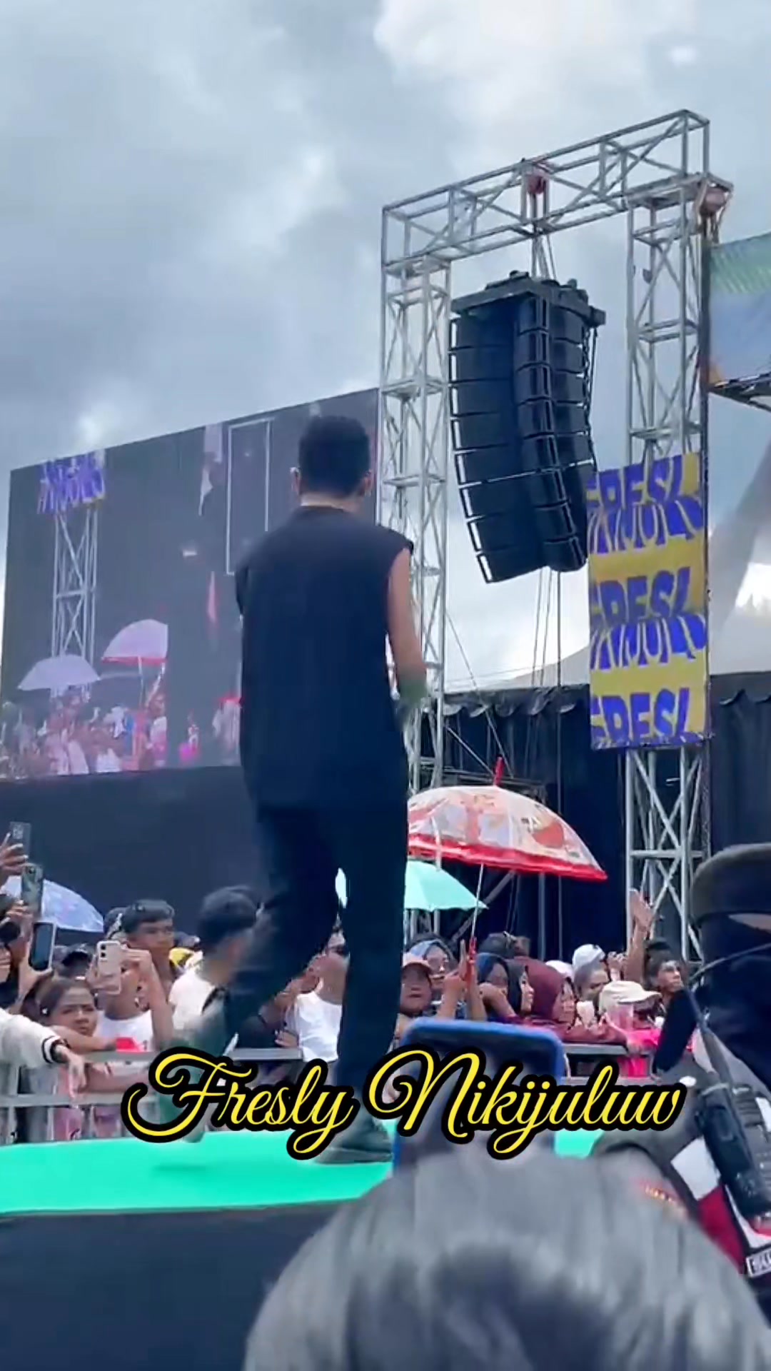 Fresly Nikijuluw 🎤 ft Sarambang #FreslyNikijuluw #Sarambang #CintaLama ...