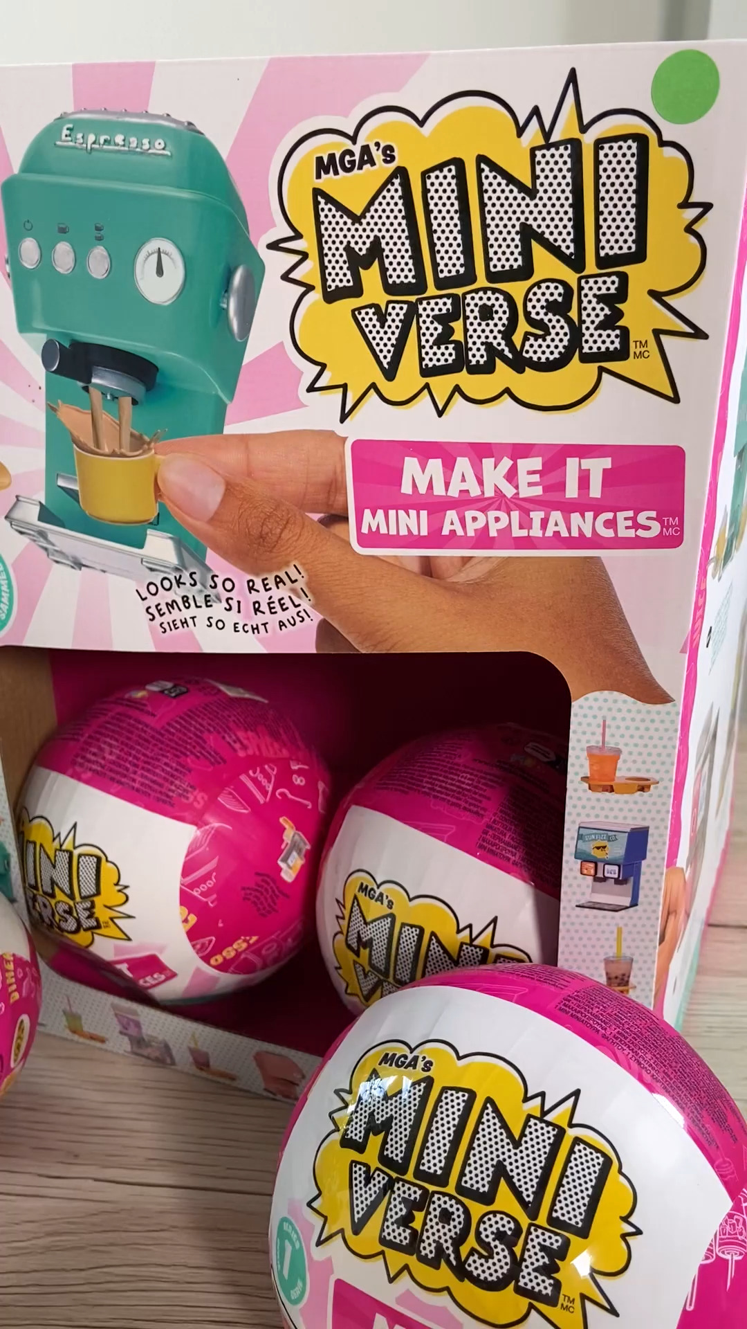 Die coole Miniverse Food Edition bietet unzählige Möglichkeiten sich kreativ auszutoben.🌮 Mit den Miniverse Kugeln kannst du deine eigenen Mini-Meisterwerke gestalten!✨ Was wird der Inhalt deiner