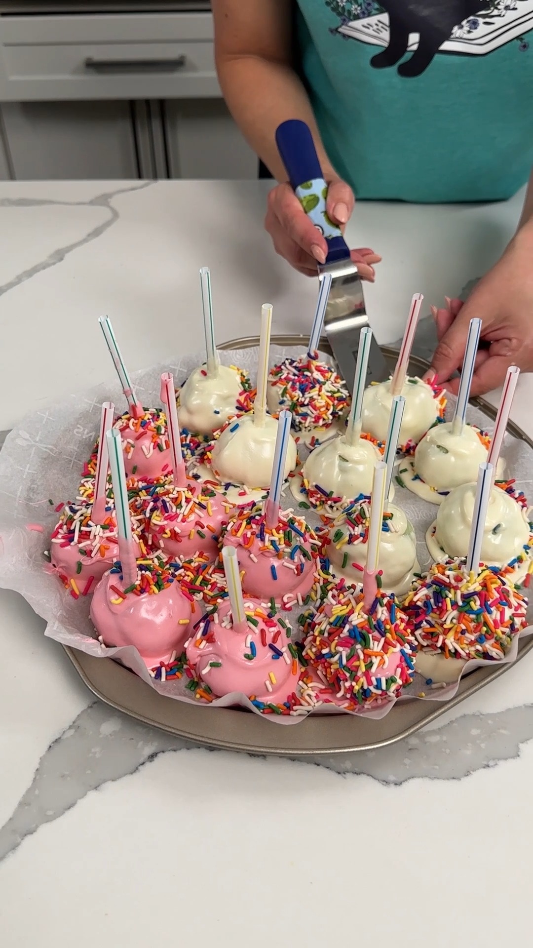 easy dessert hack! y'all, I tried the viral cake pop hack! | This Y'all ...
