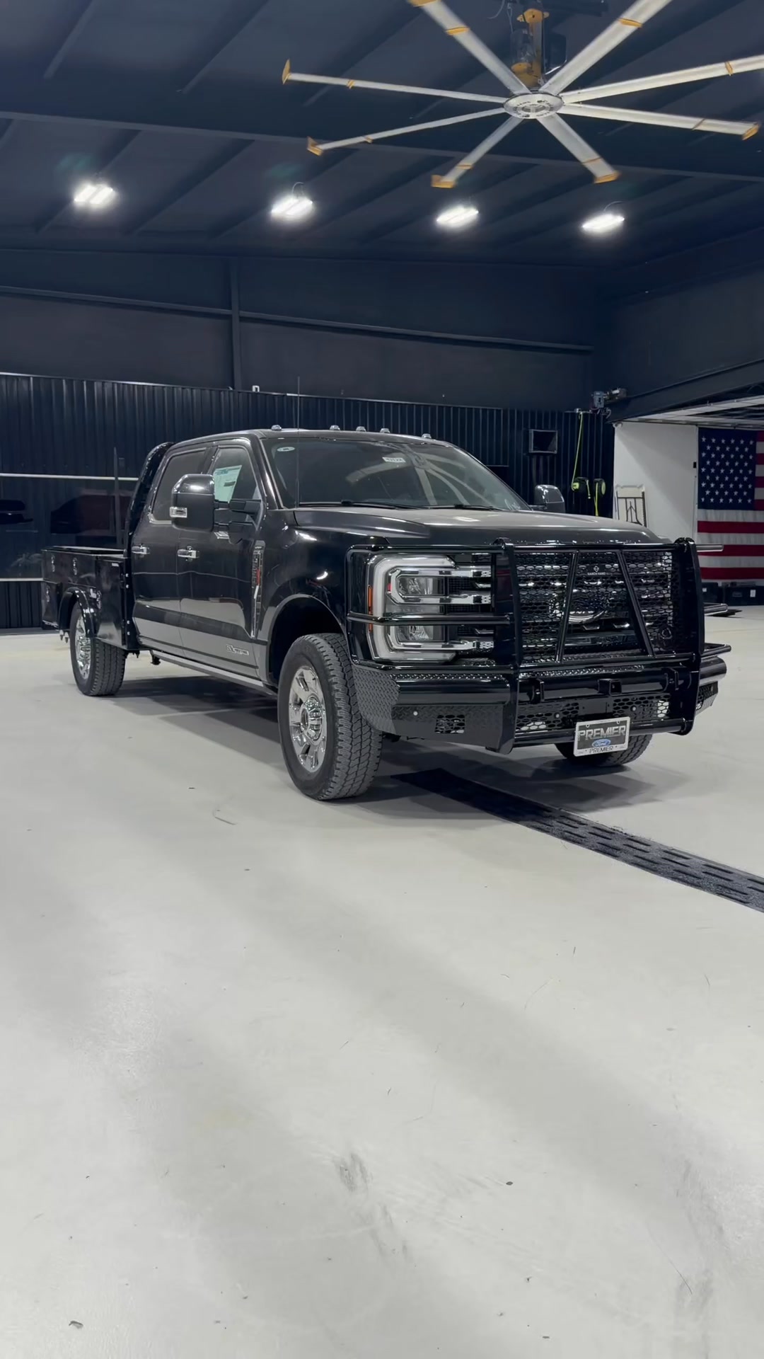 This Ford F-350 is set up with a Raider Bed, hay spikes, and a Ranch ...